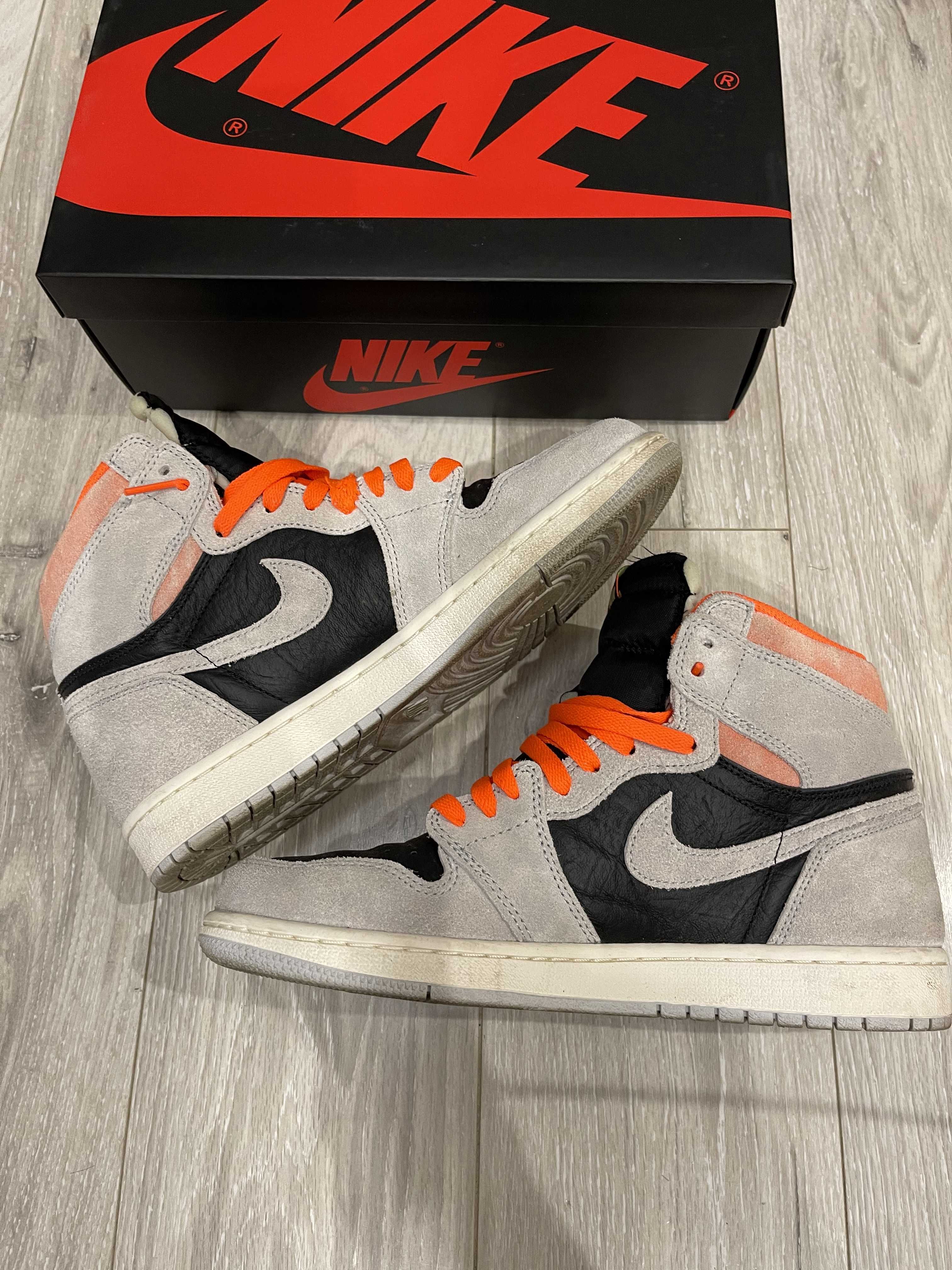 Nike Air Jordan 1 RETRO High OG "Hyper Crimson"