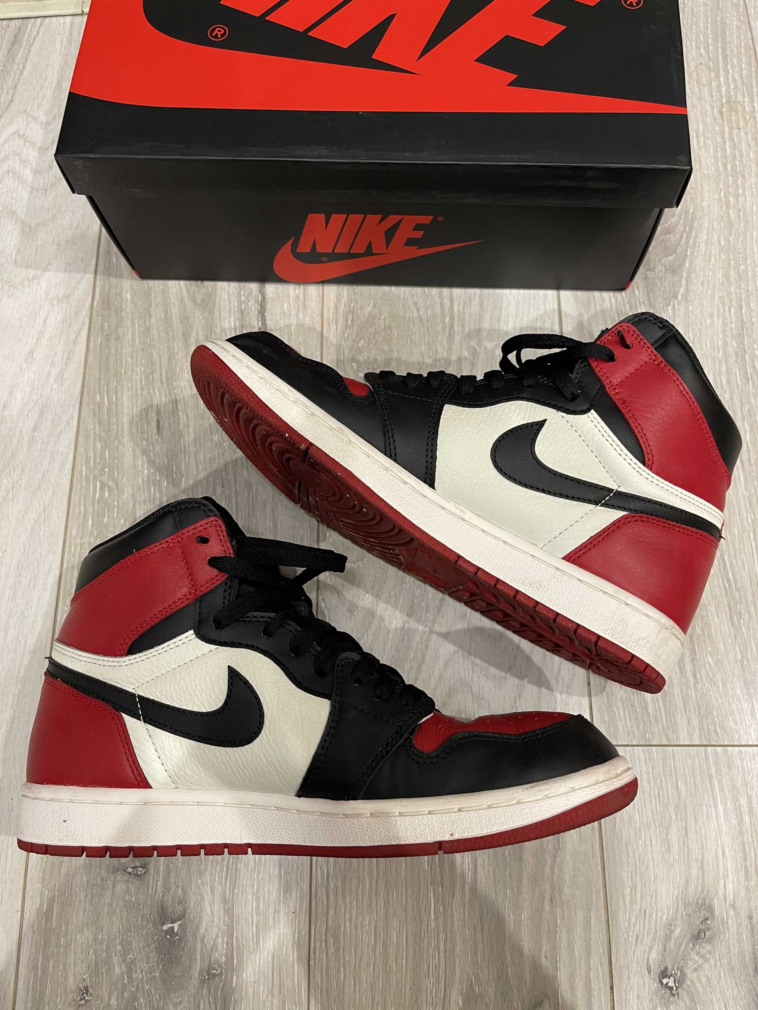 Nike Air Jordan 1 Retro High OG "Bred Toe"