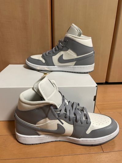 Nike Women's Air Jordan 1 Mid "Grey/Sail"