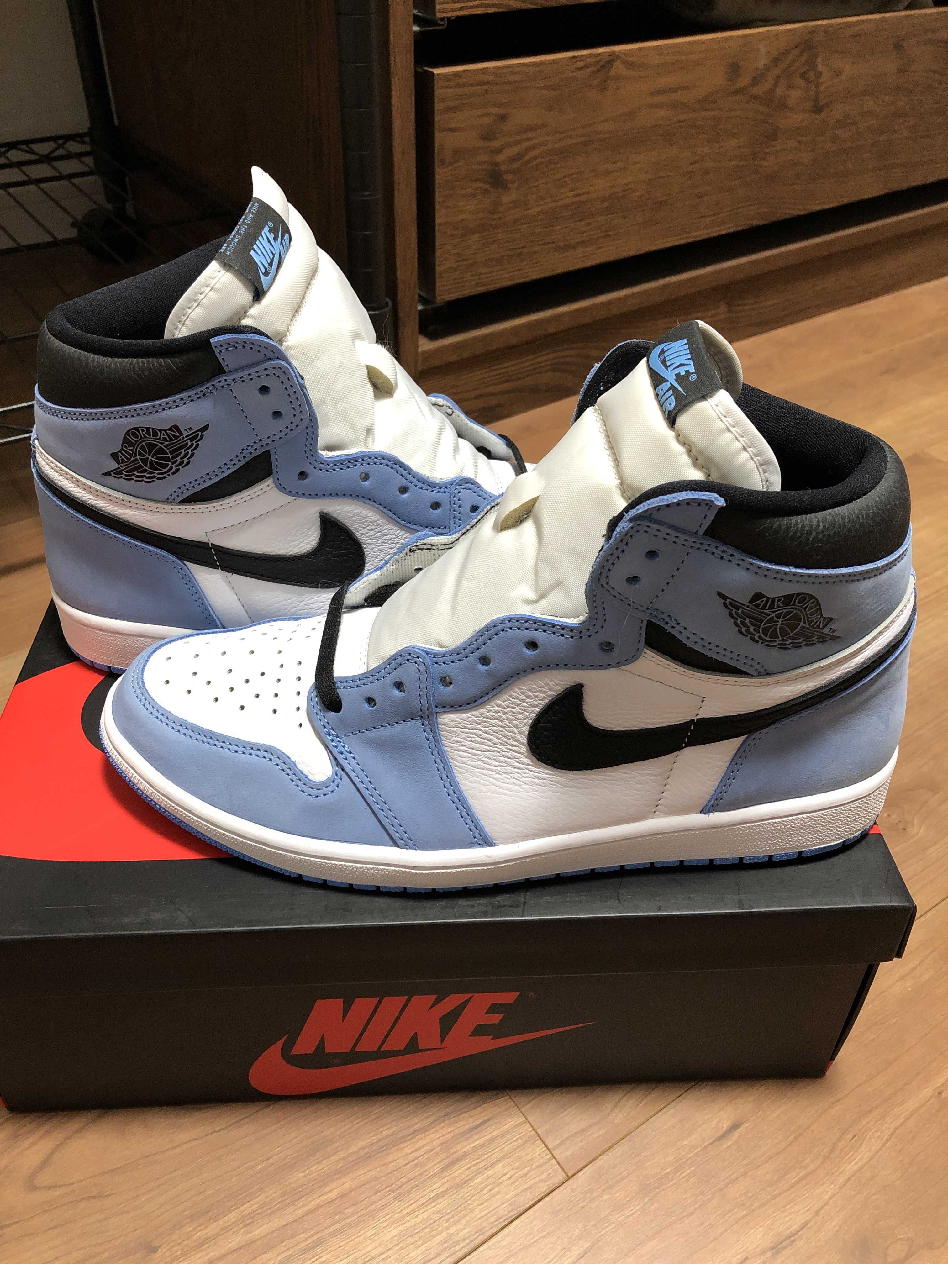 Nike Air Jordan 1 High OG "University Blue"