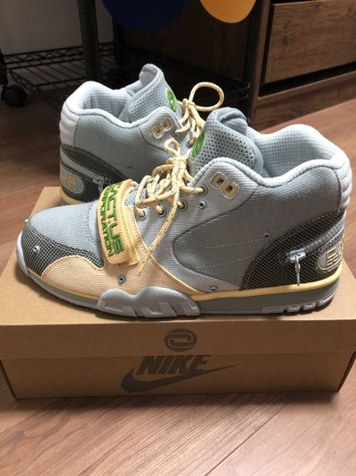 Travis Scott × Nike Air Trainer 1 SP "Grey Haze and Dusty Sage"