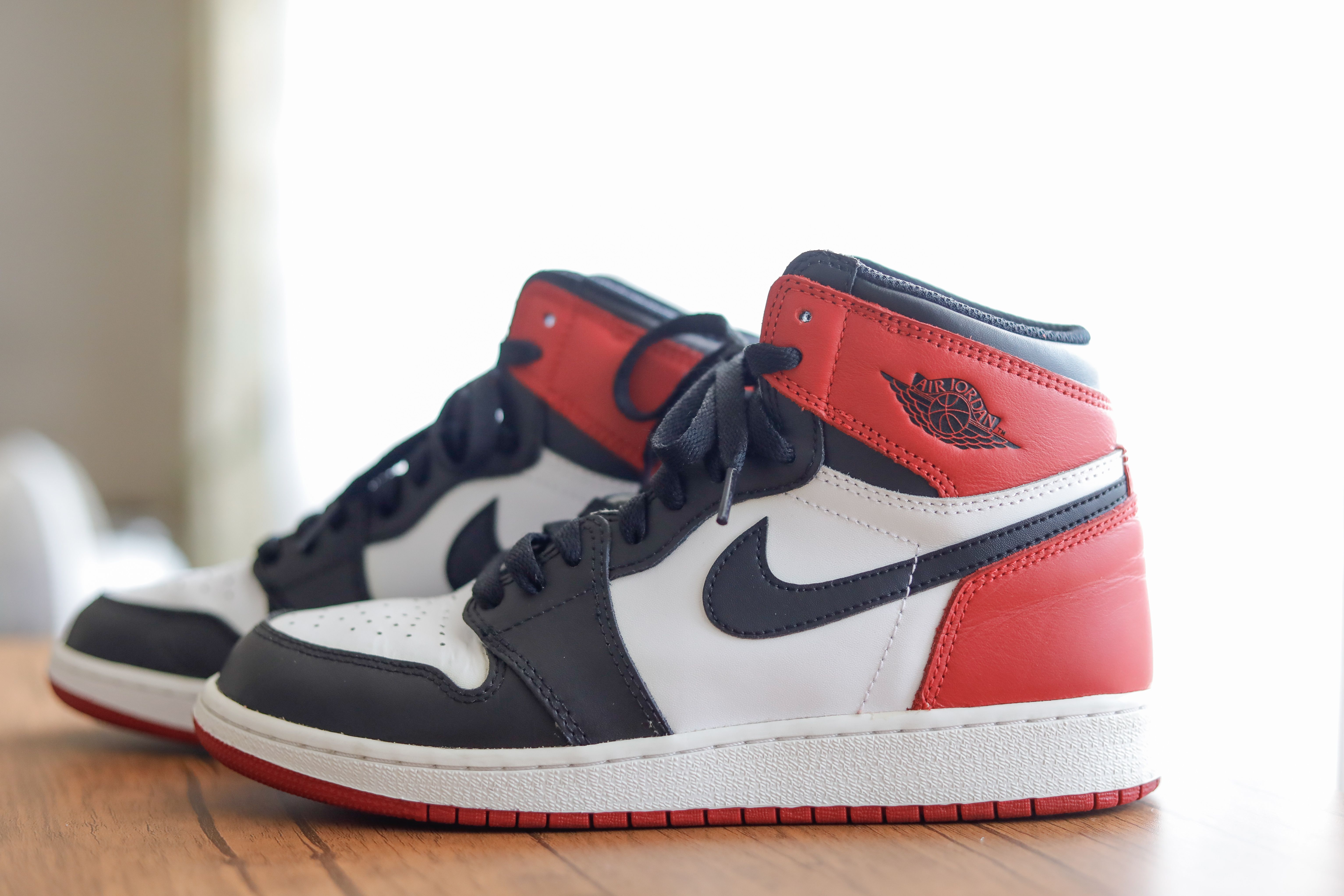 Nike Air Jordan 1 Retro High Black Toe (2016) (GS)