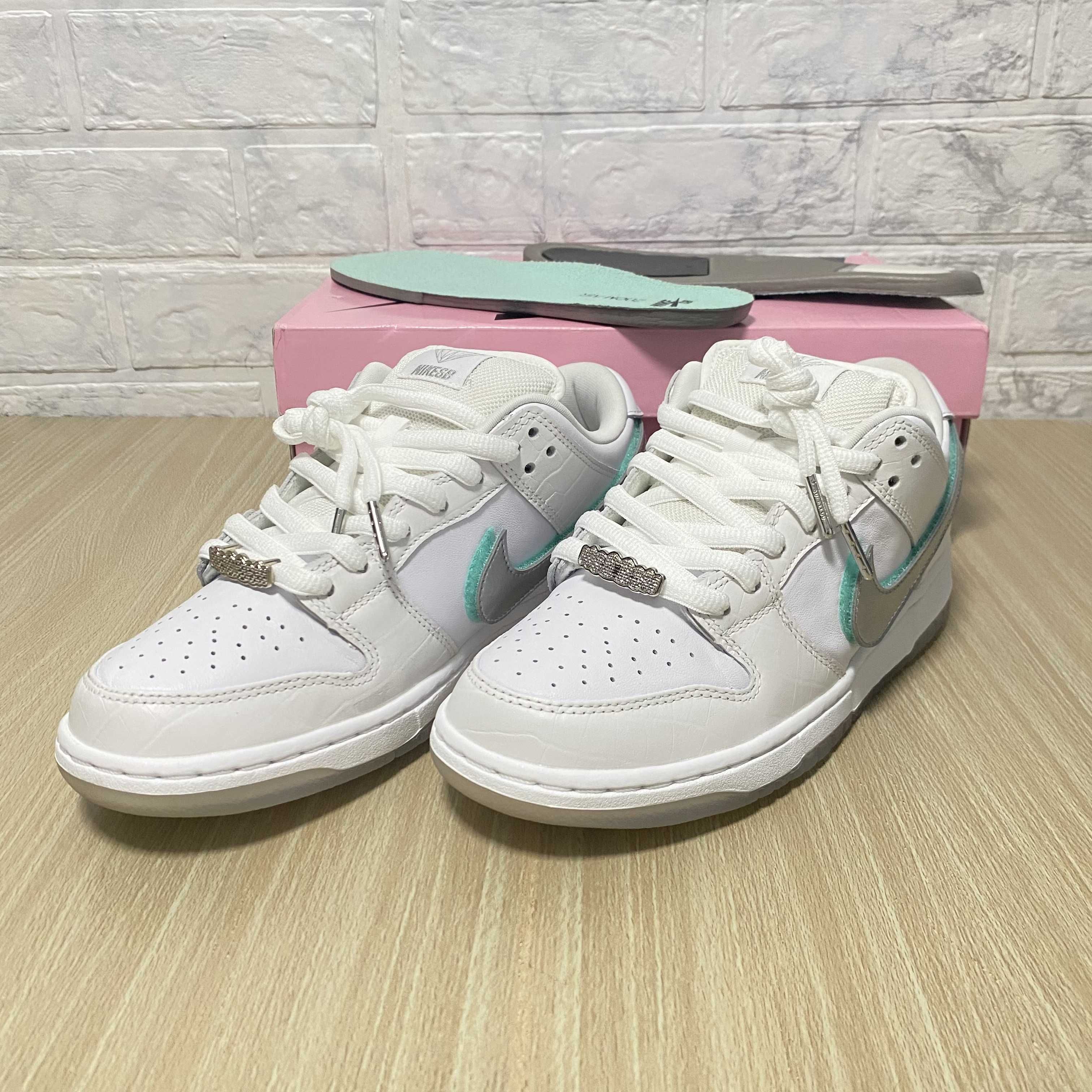 Diamond Supply Co. × Nike SB Dunk Low Pro "White"
