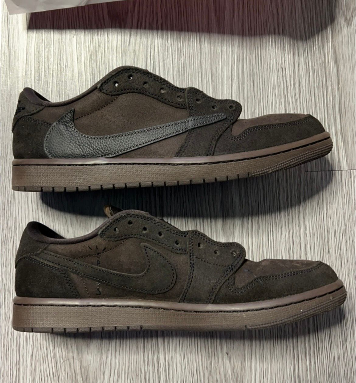 Travis Scott × Nike Air Jordan 1 Low OG SP "Velvet Brown and Dark Mocha"