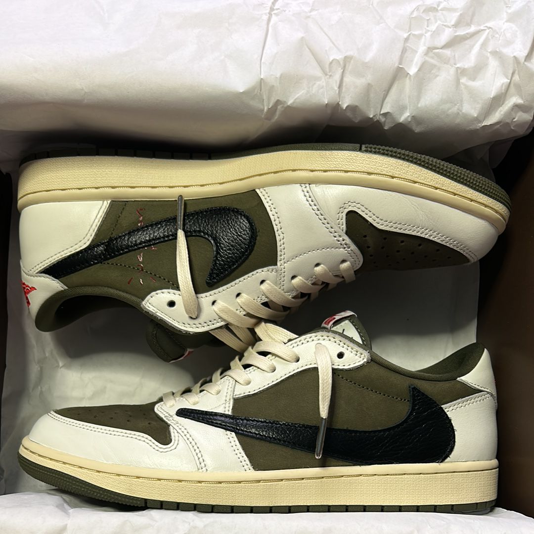 Travis Scott × Nike Air Jordan 1 Low OG SP "Reverse Olive"