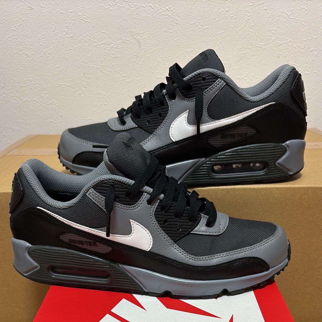 Nike Air Max 90 GORE-TEX "Smoke Grey"