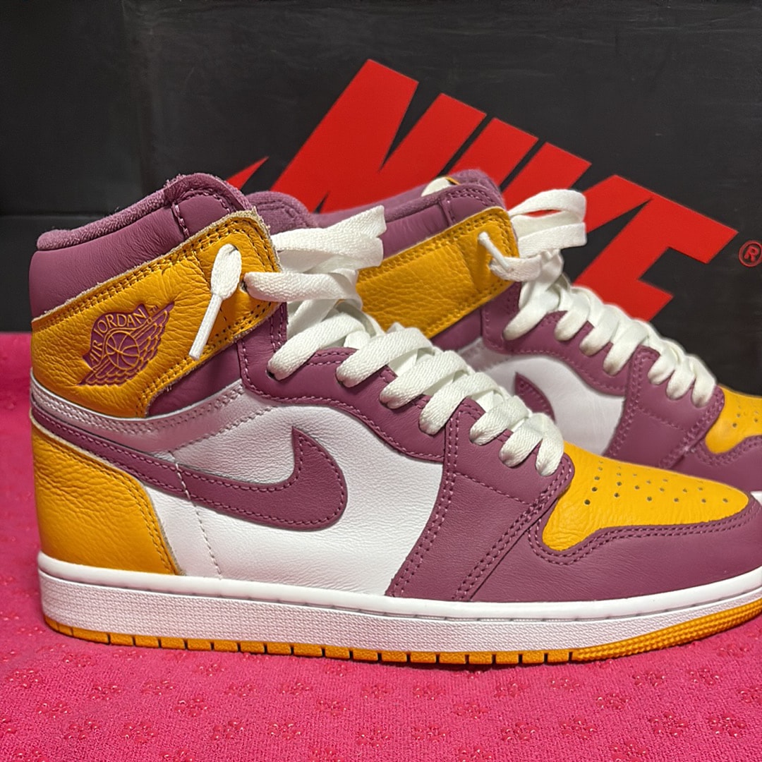 Nike Air Jordan 1 High OG "Brotherhood"