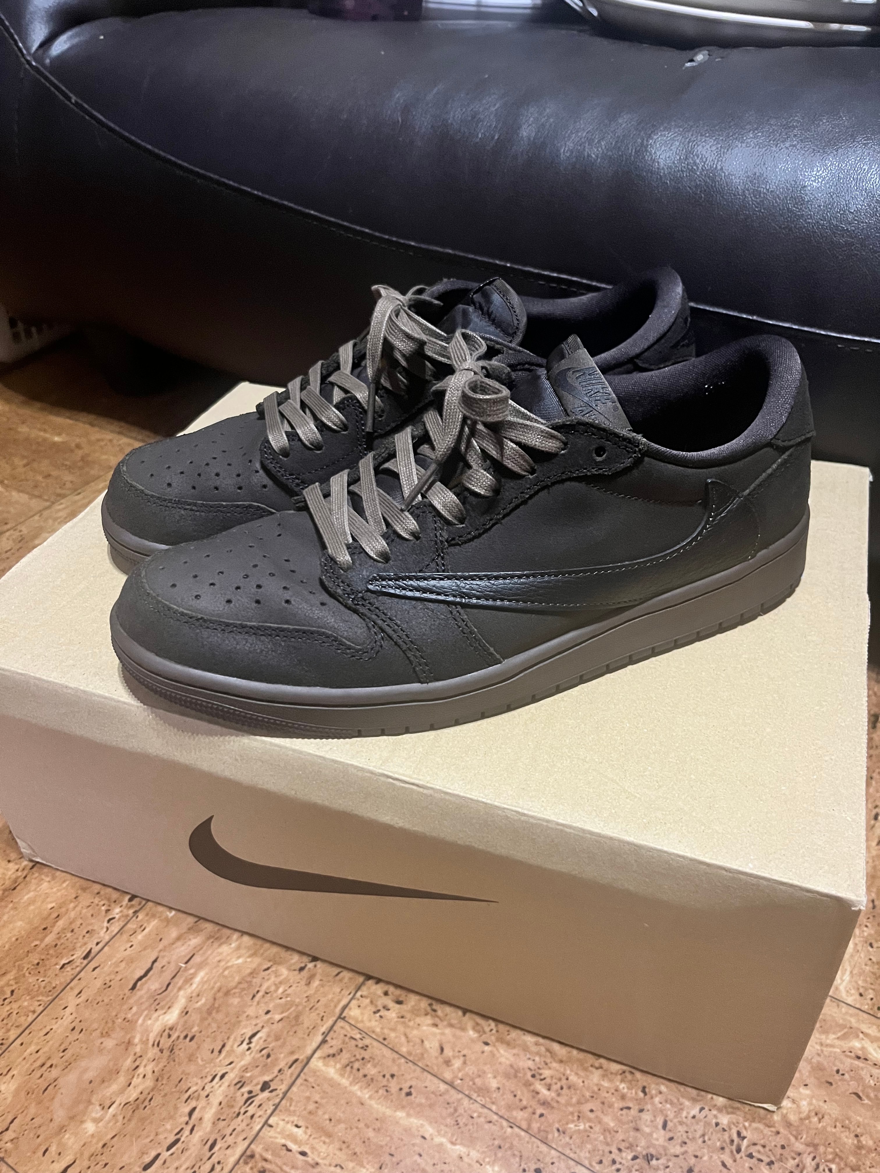 Travis Scott × Nike Air Jordan 1 Low OG SP "Velvet Brown and Dark Mocha"