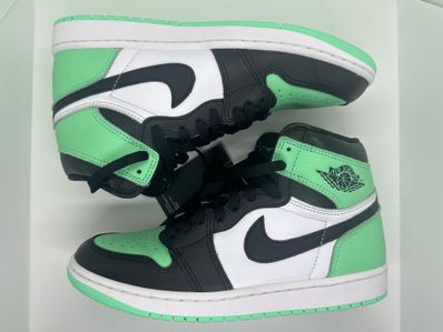 Nike Air Jordan 1 High OG "Green Glow"