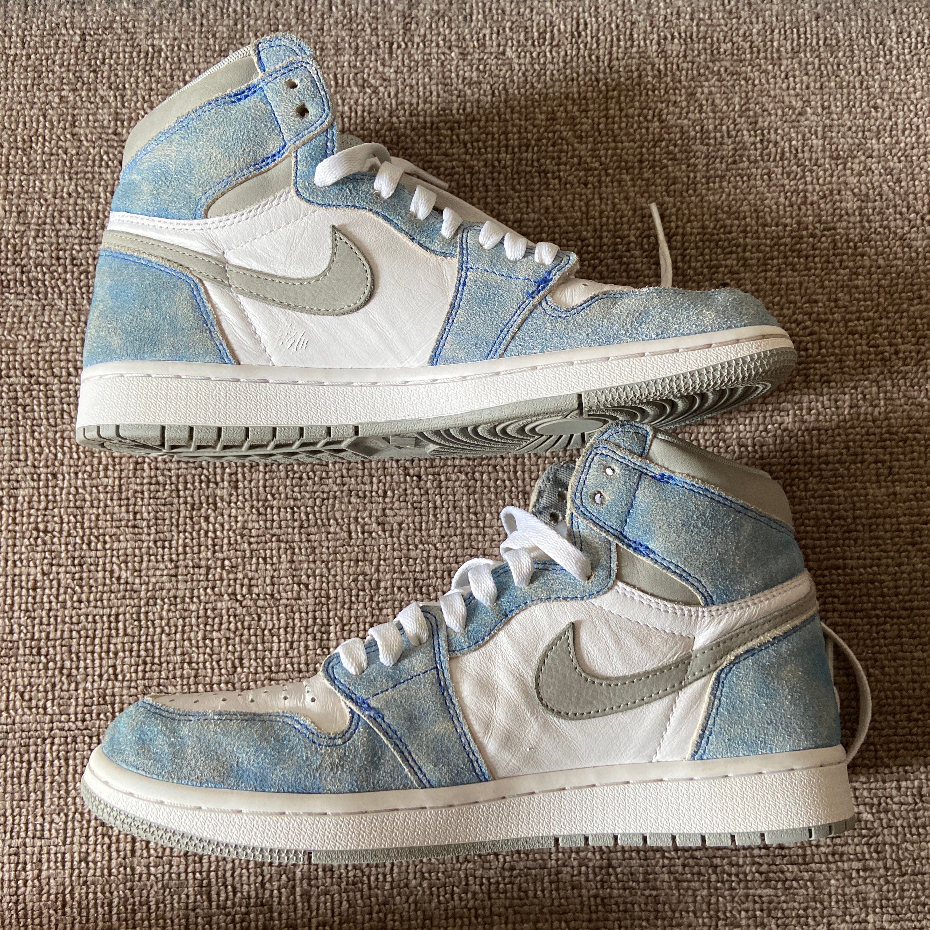 Nike Air Jordan 1 High OG "Hyper Royal"