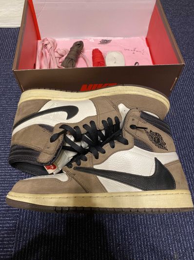 Travis Scott × Nike Air Jordan 1 Retro High OG TS SP "Sail/Dark Mocha"