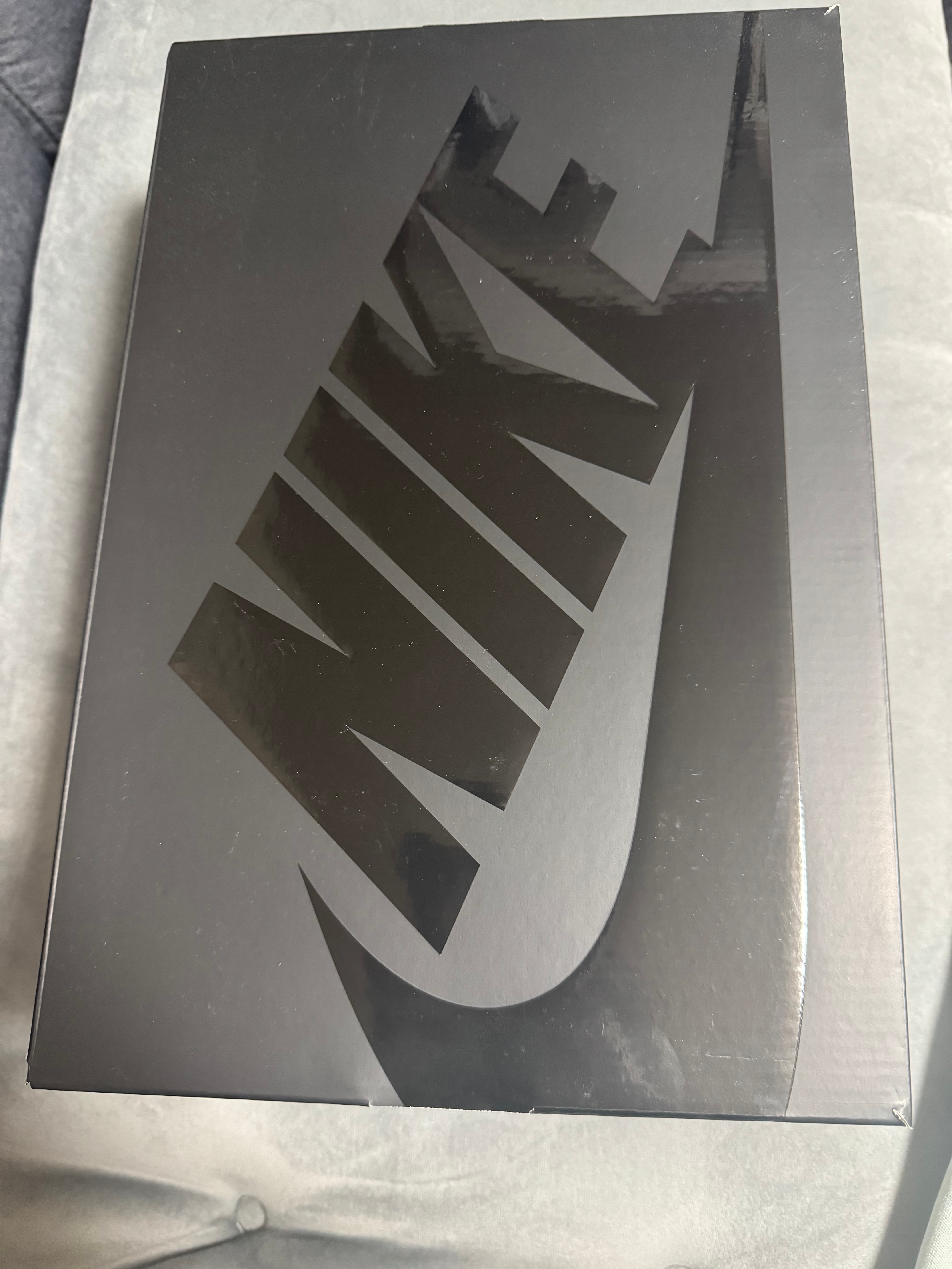 SWDC × Nike Women's Air Max Phenomena "Black/Metallic Silver"