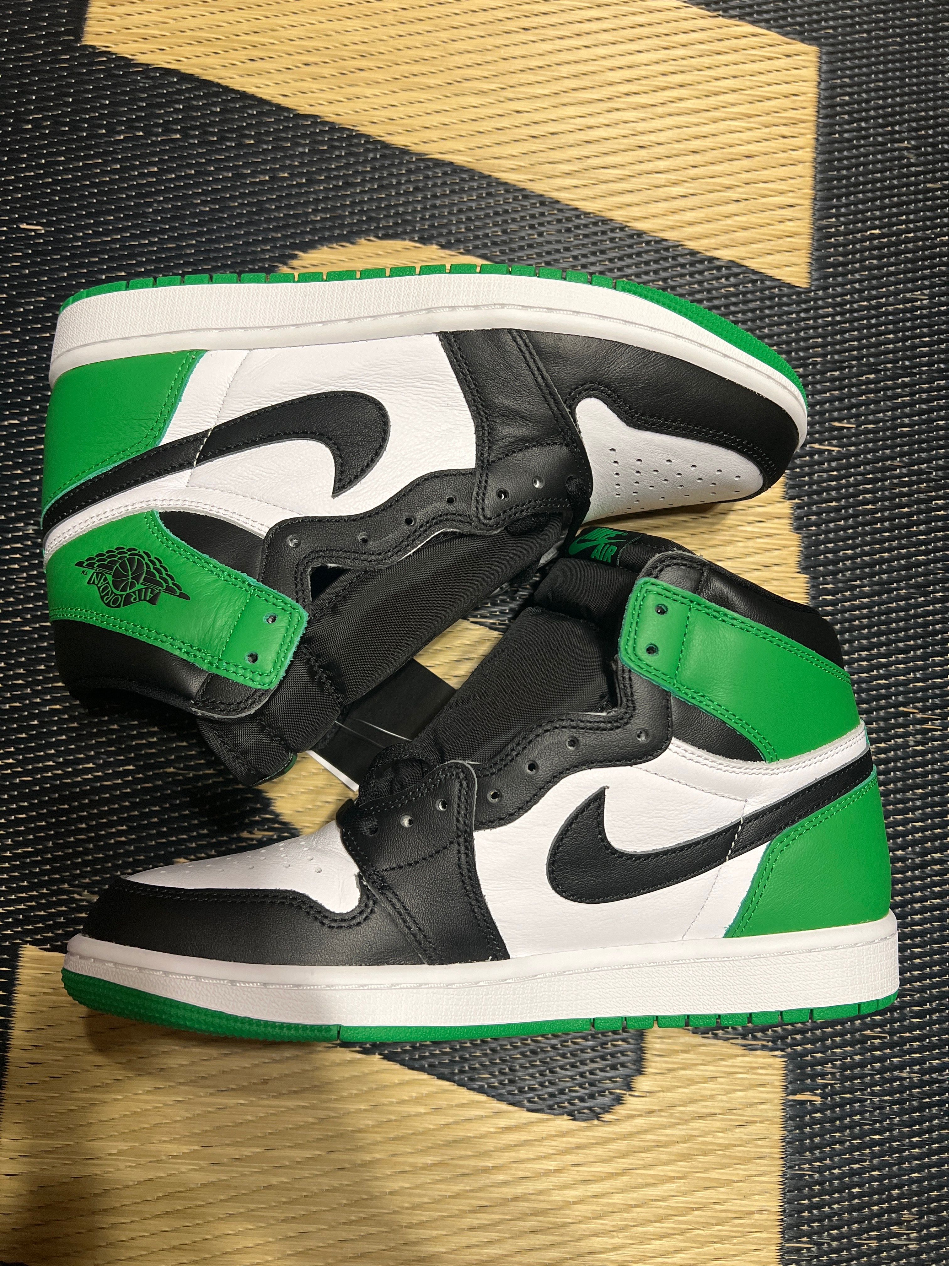 Nike Air Jordan 1 Retro High OG "Celtics/Black and Lucky Green" (2023)