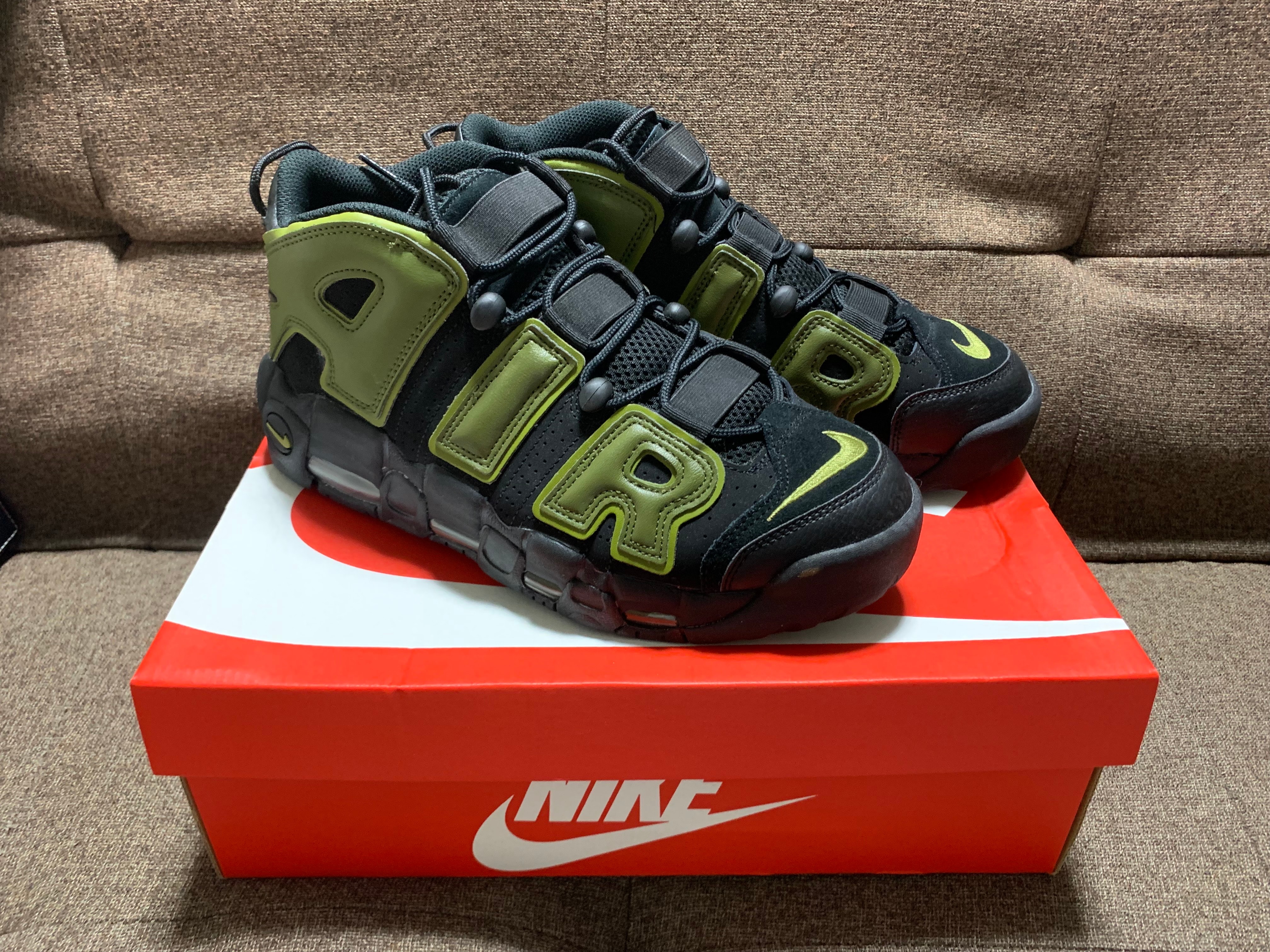 NIKE モアテン ラフグリーン ナイキ「エア モア アップテンポ LOW」が