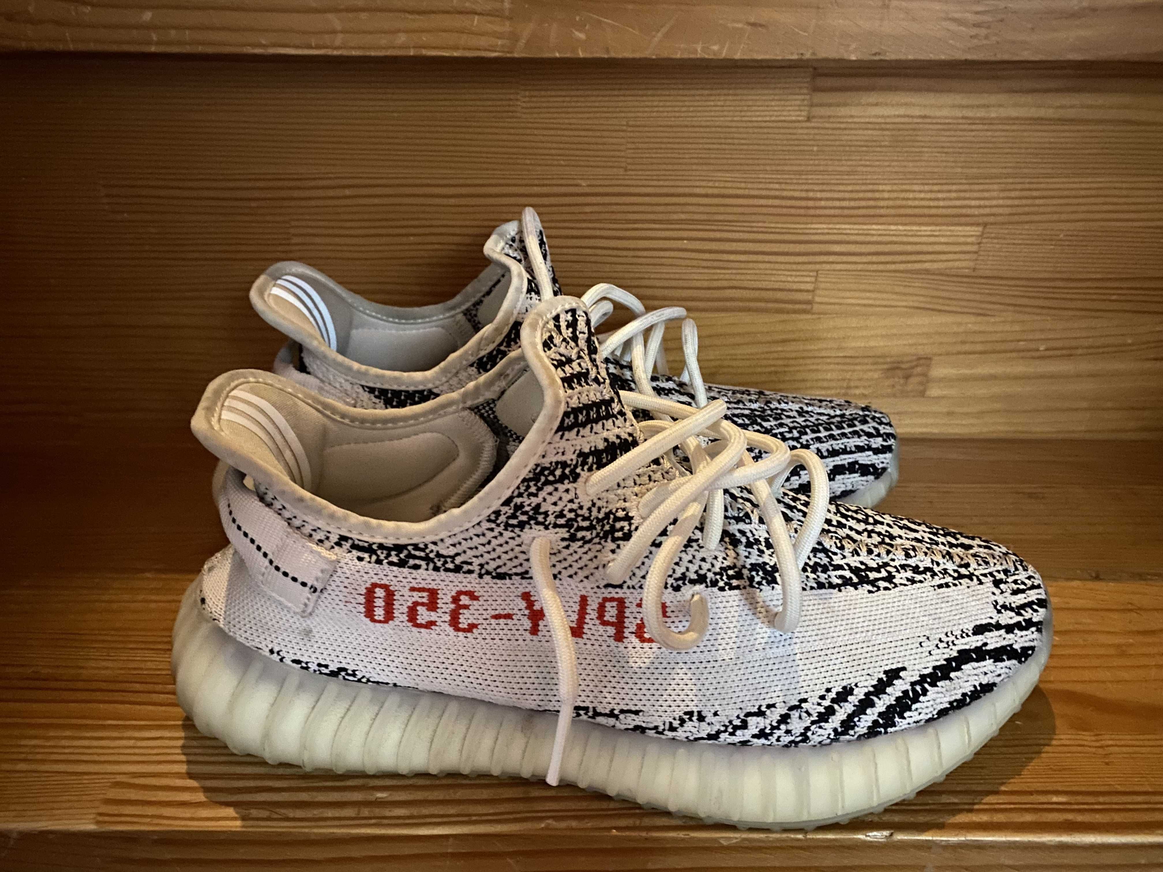 adidas YEEZY Boost 350 V2 "Zebra"
