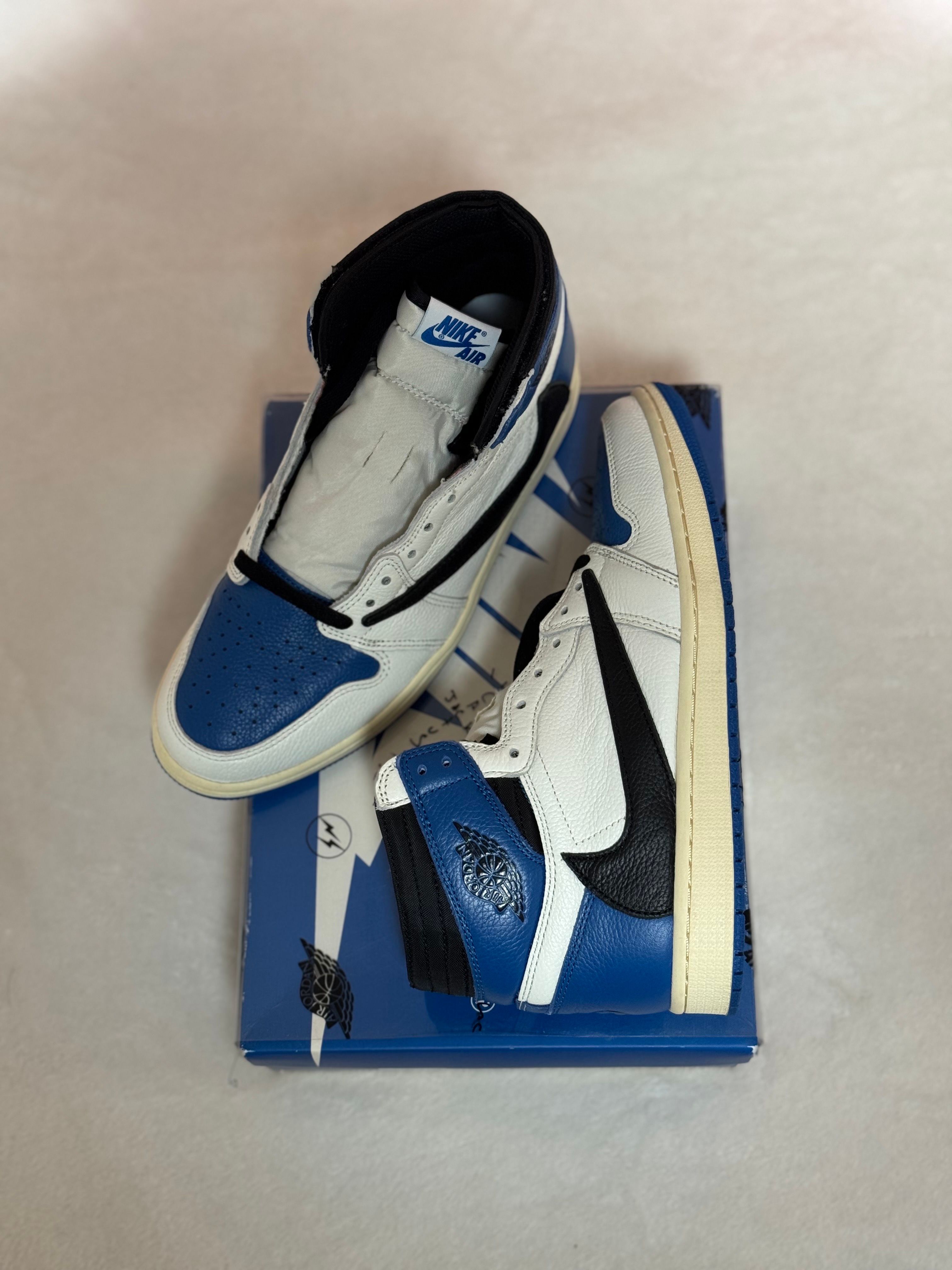 Travis Scott × fragment design × Nike Air Jordan 1 Retro High OG SP "Military Blue"