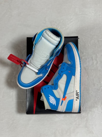 Off-White × Nike Air Jordan 1 High UNC "White/Dark Powder Blue"
