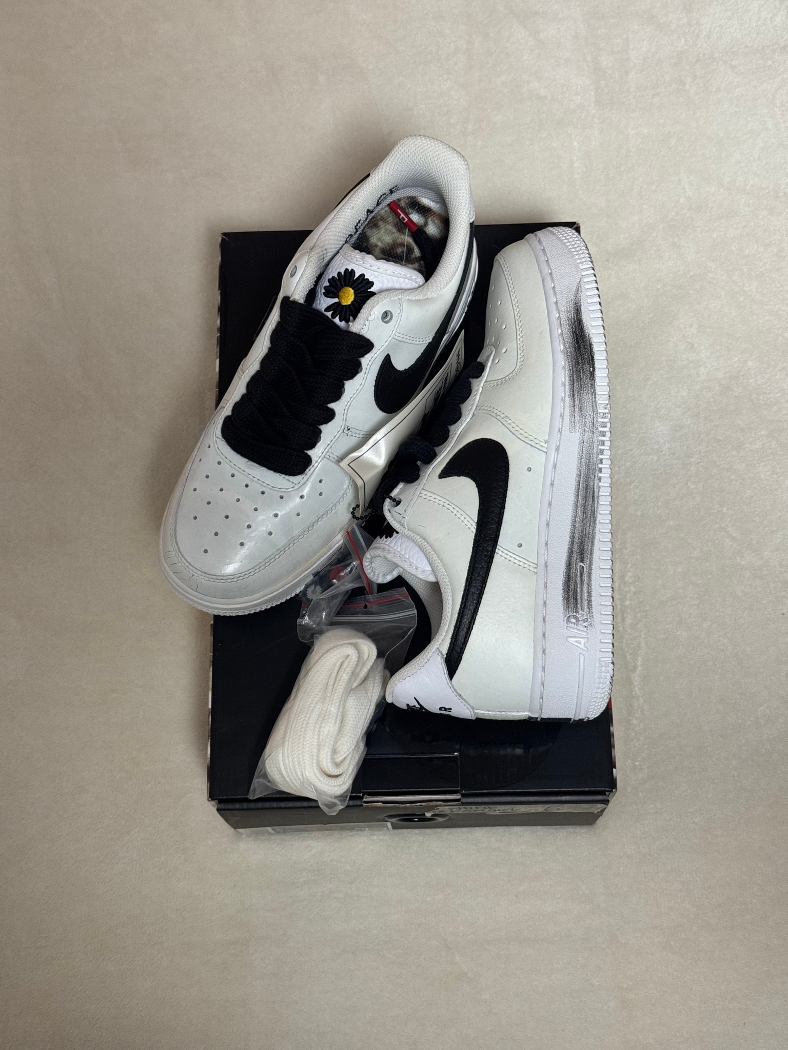 PEACEMINUSONE × Nike Air Force 1 Low "Para-noise/White/Black" / G-DRAGON