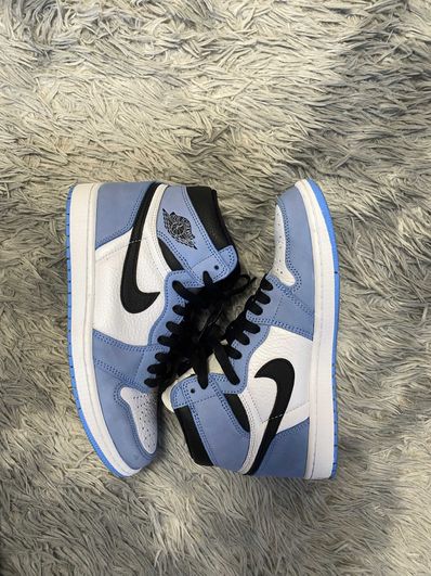 Nike Air Jordan 1 High OG "University Blue"