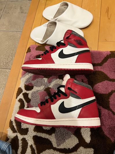 Nike Air Jordan 1 High OG "Lost & Found/Chicago"