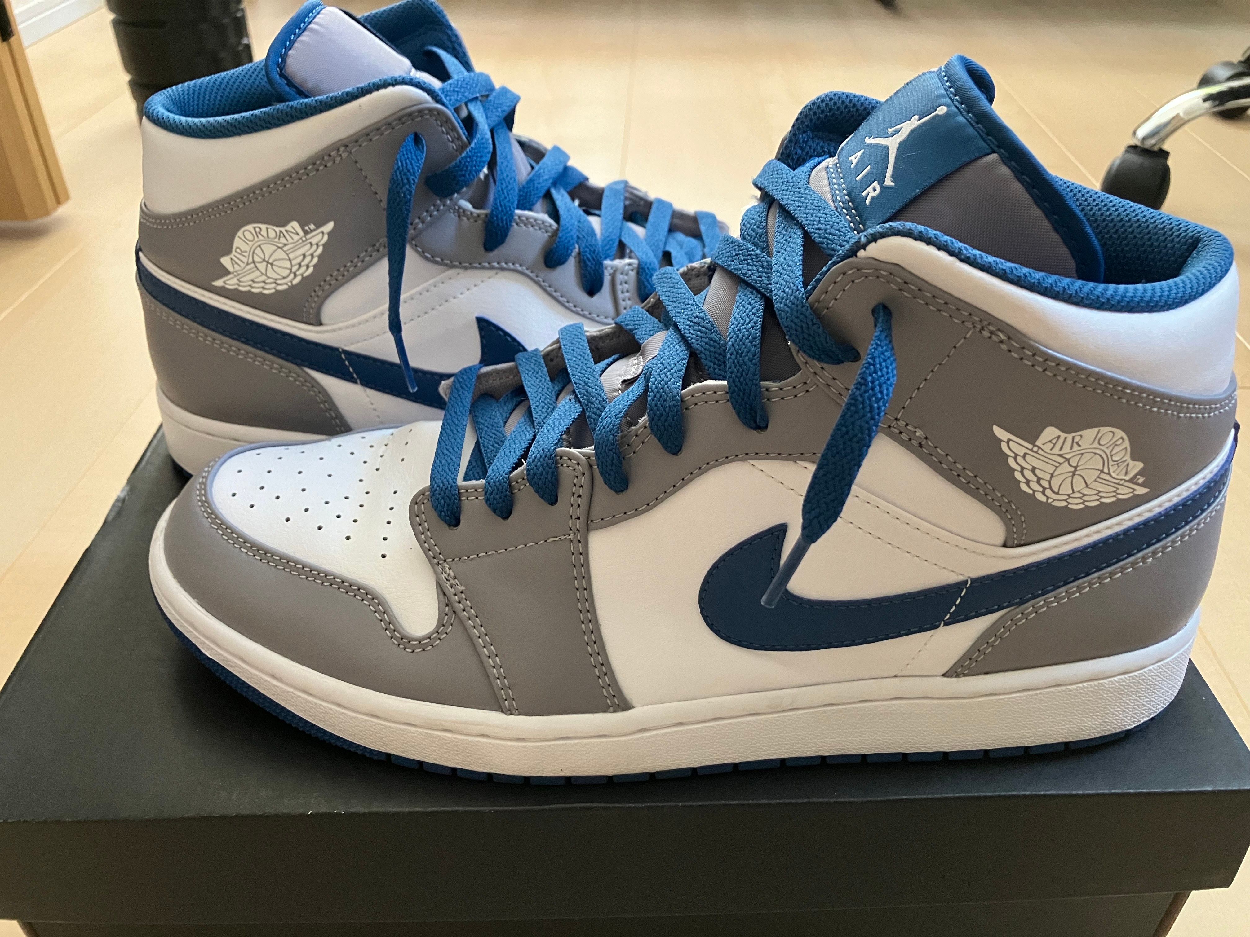 Nike Air Jordan 1 Mid "True Blue"