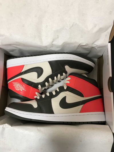 Nike Women's Air Jordan 1 Mid "Light Orewood Brown"