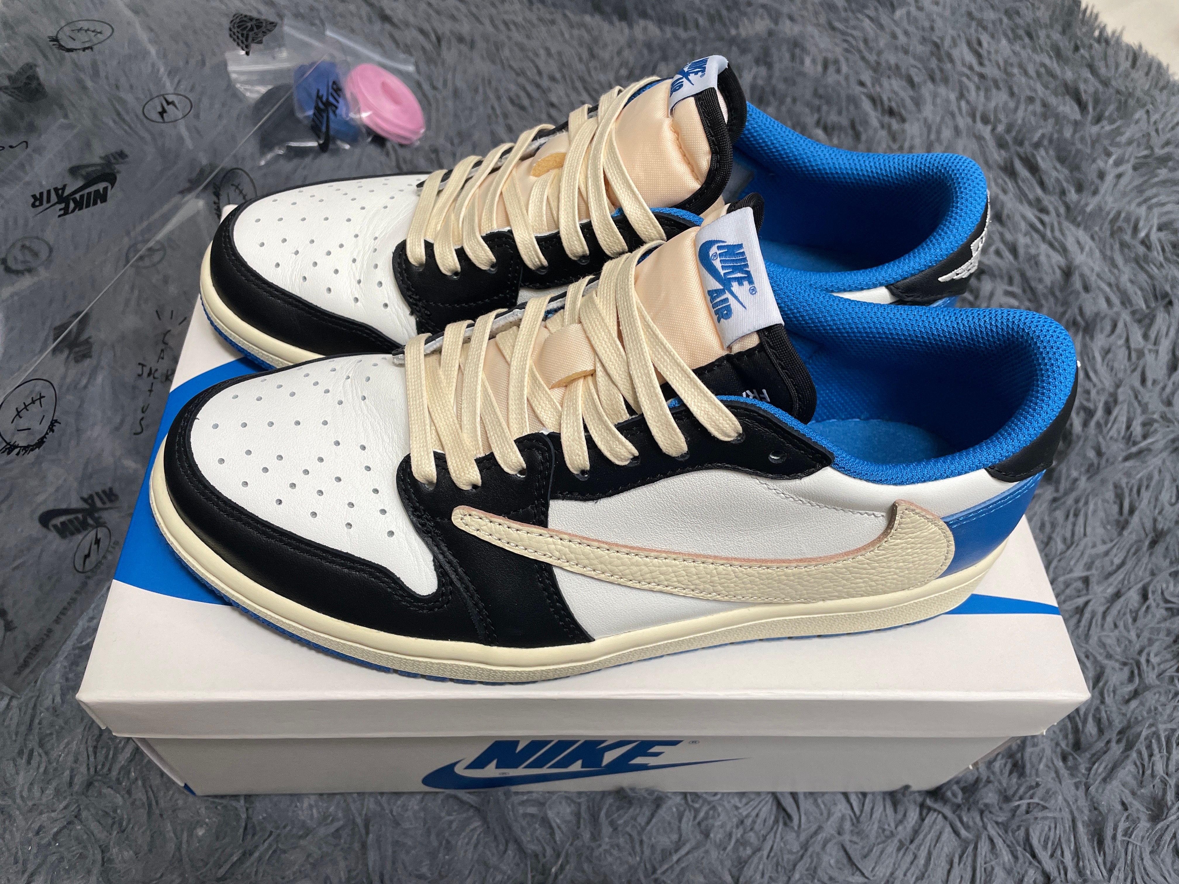 Travis Scott × fragment design × Nike Air Jordan 1 Low OG SP "Military Blue"