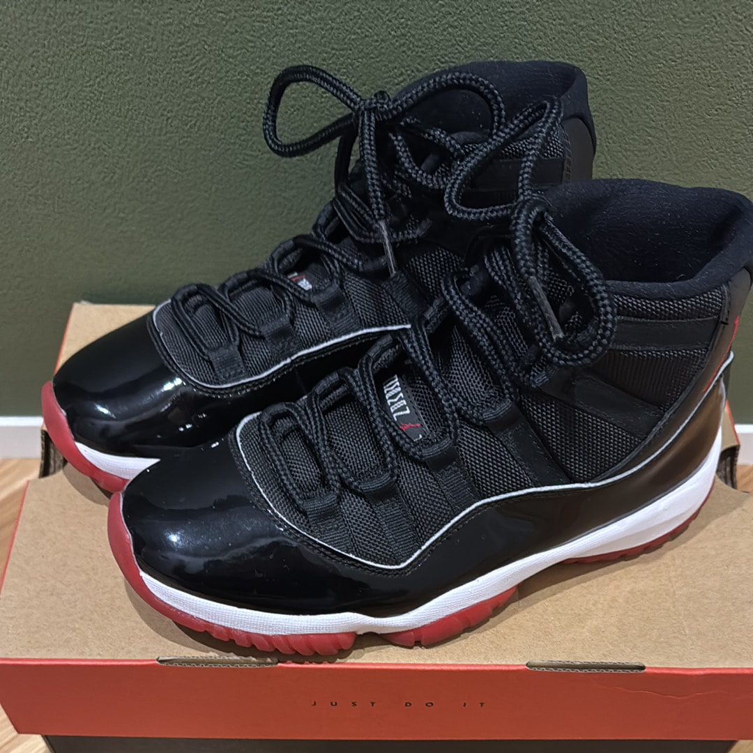 ナイキ エアジョーダン11 "ブレッド"