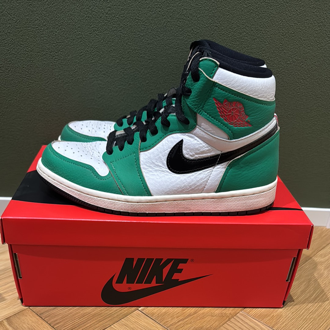 Nike Women's Air Jordan 1 High OG "Lucky Green/White-Sail-Black"