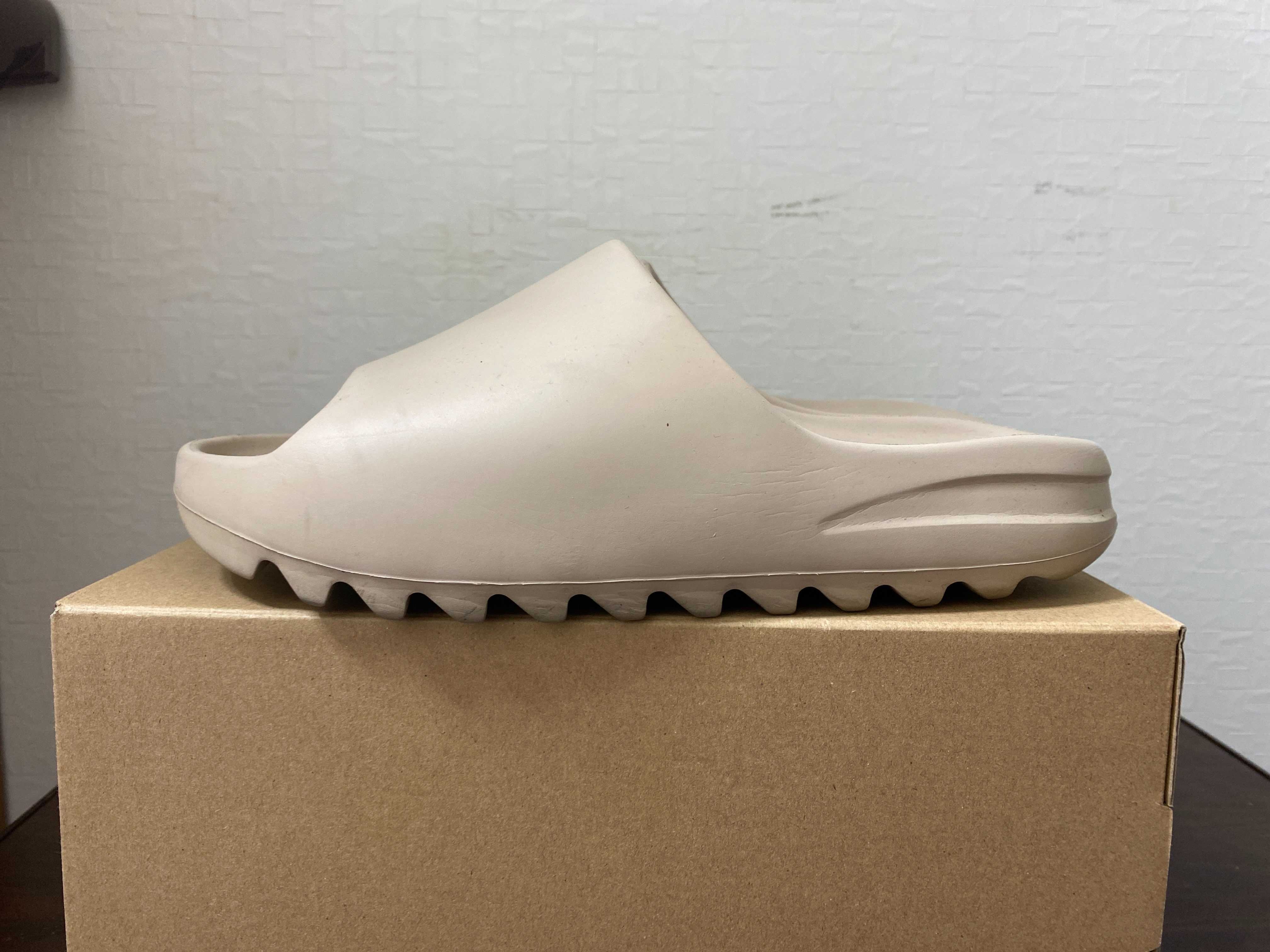 adidas YEEZY Slide "Pure" (GZ5554)