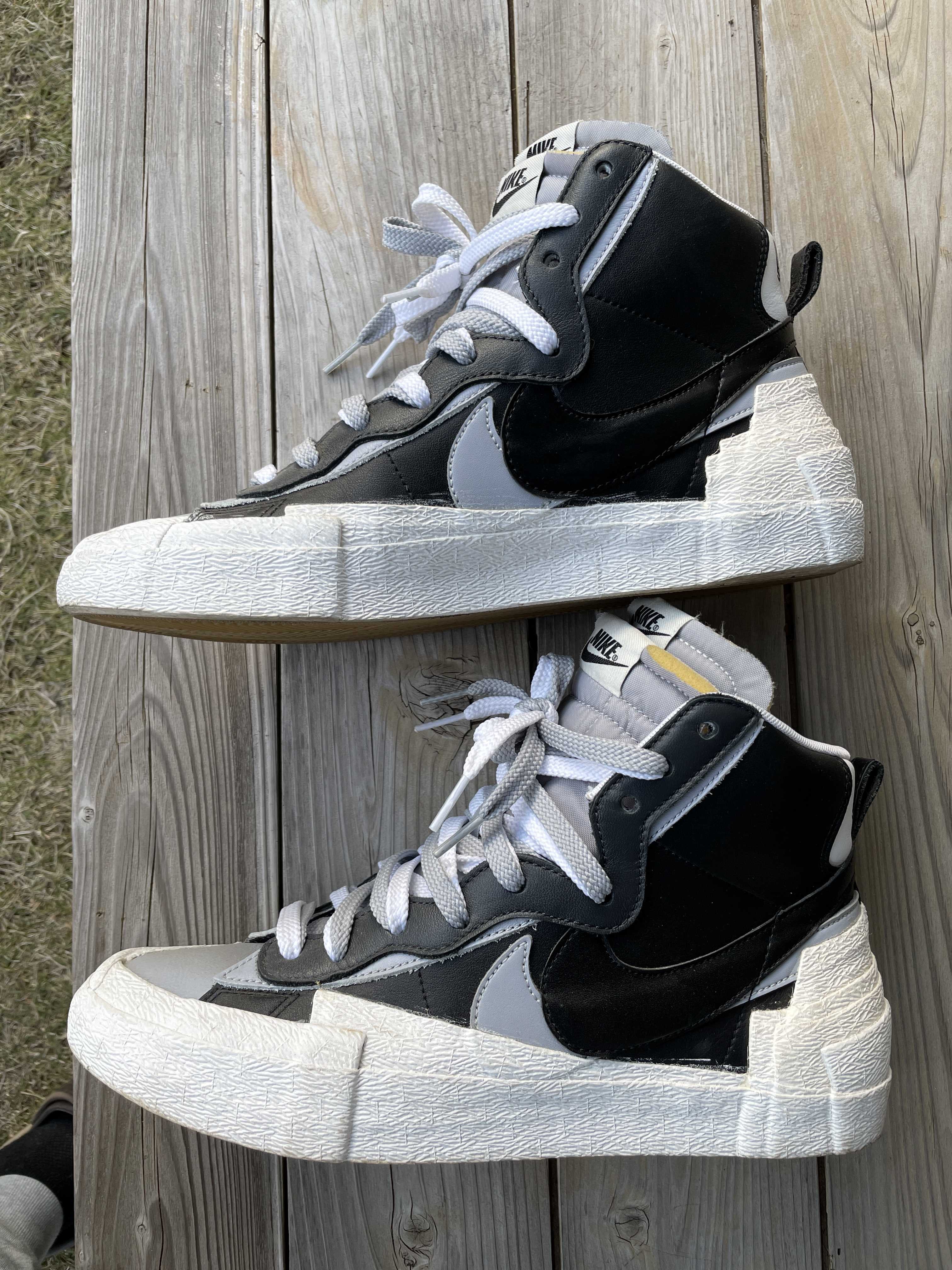 sacai × NIKE BLAZER MID "BLACK/WOLF GREY/WHITE"