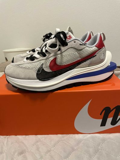 sacai × Nike Vapor Waffle "Royal Fuchsia"