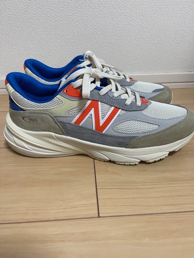 KITH × New Balance 990V6 Madison Square Garden "Sanddrift"