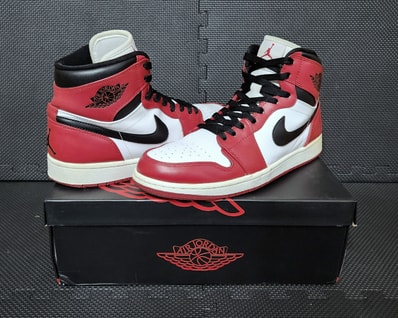 Nike Air Jordan 1 Retro High "Chicago" (2013)