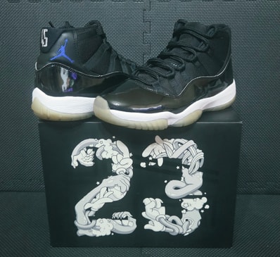 Nike Air Jordan 11 Retro "Space Jam" (2016)
