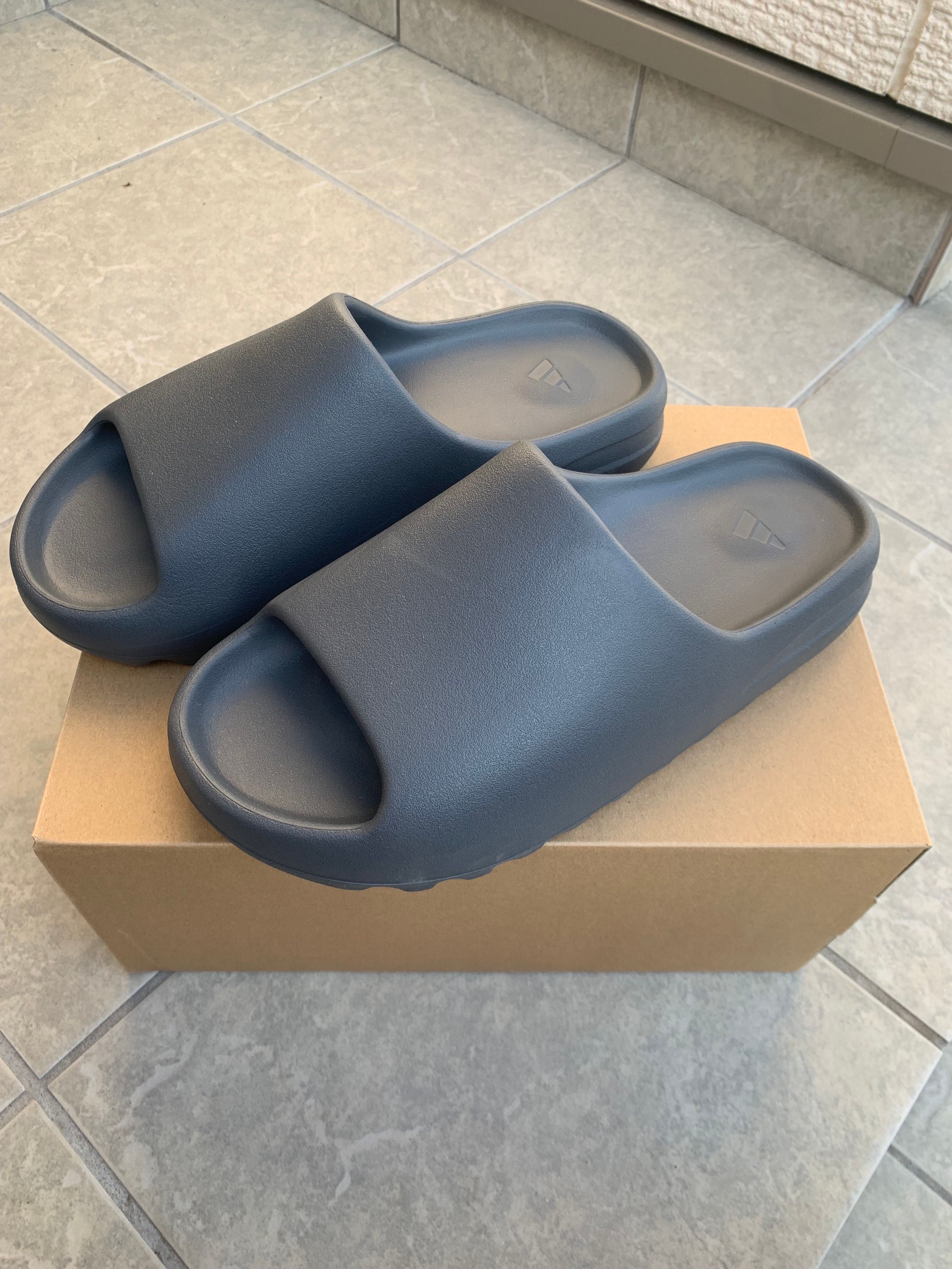 adidas YEEZY Slide "Slate Grey"