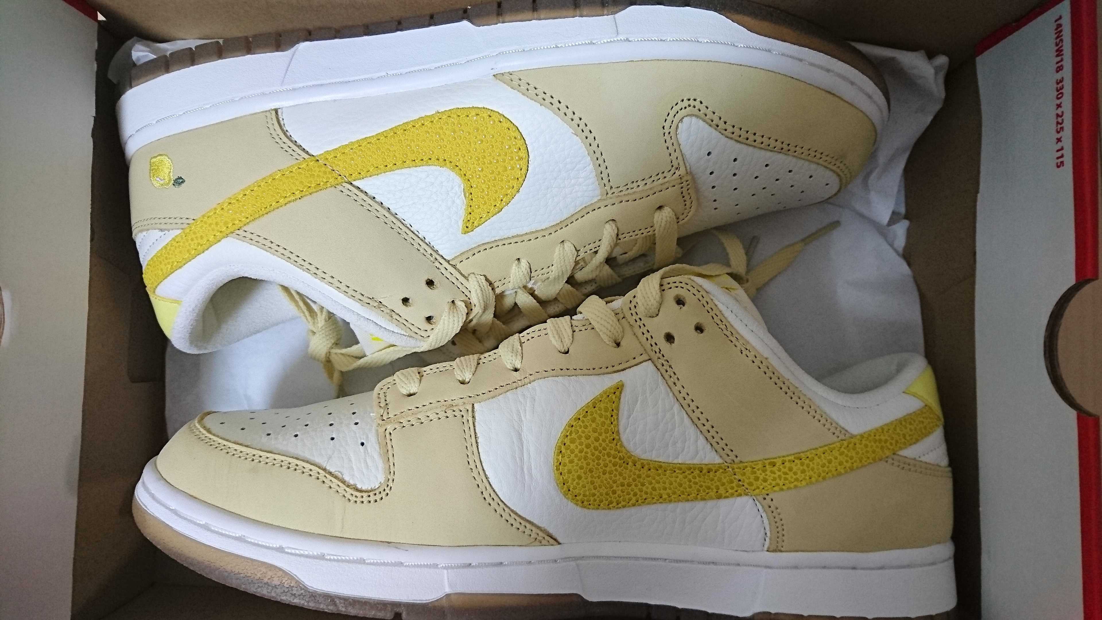NIKE Women's DUNK LOW "LEMON DROP"