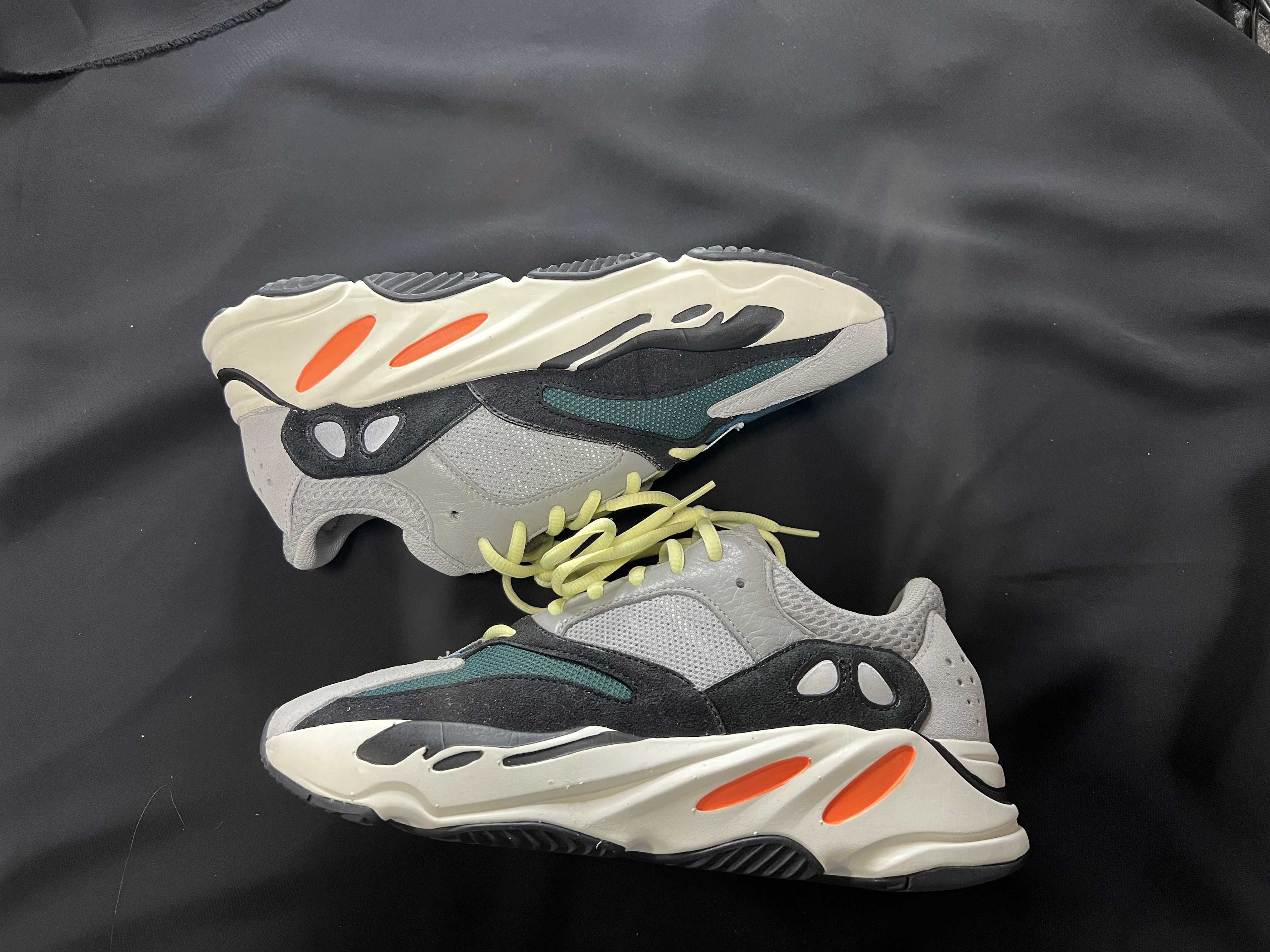 adidas YEEZY Boost 700 "Wave Runner"