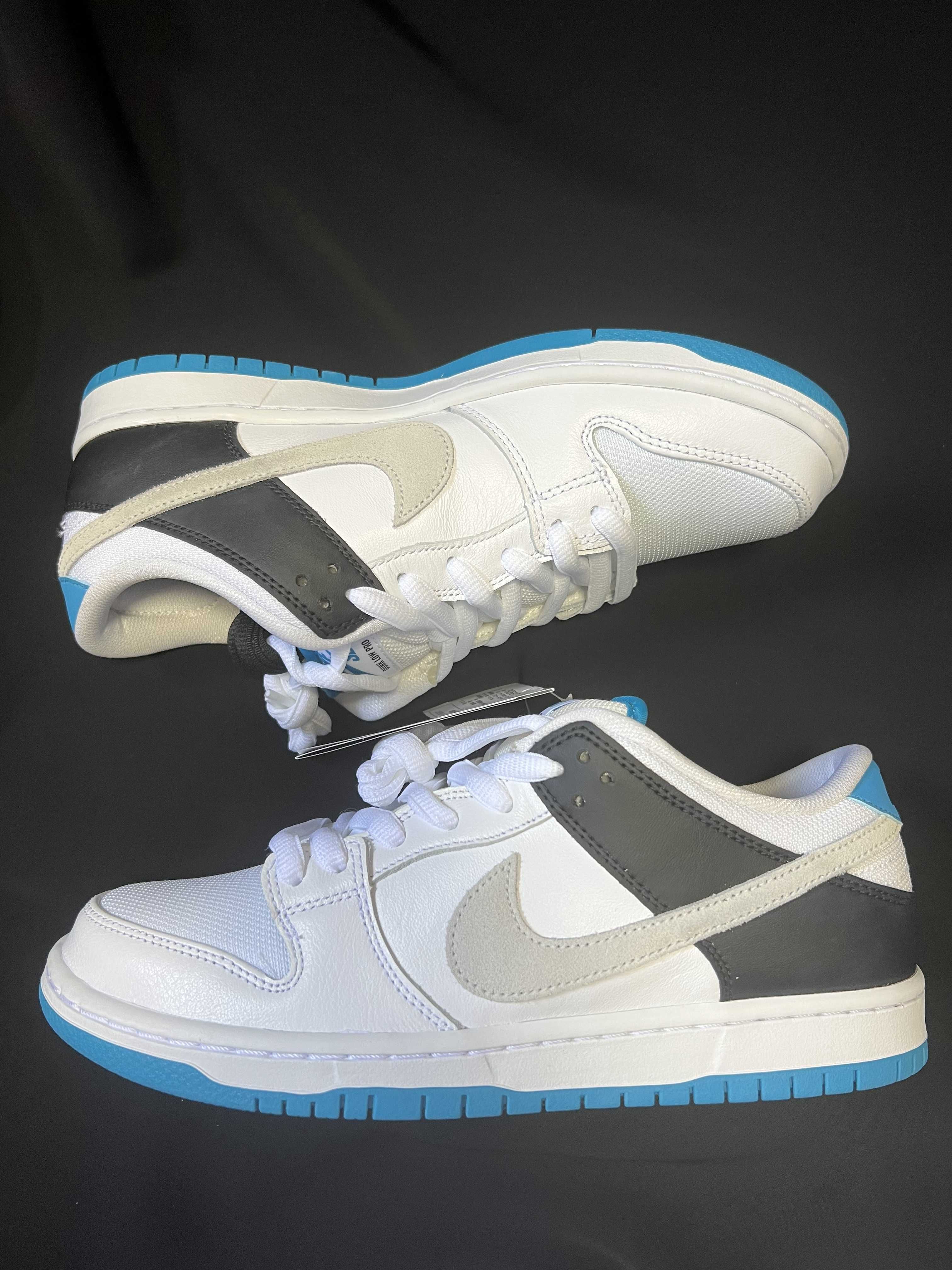 Nike SB Dunk Low "Laser Blue"
