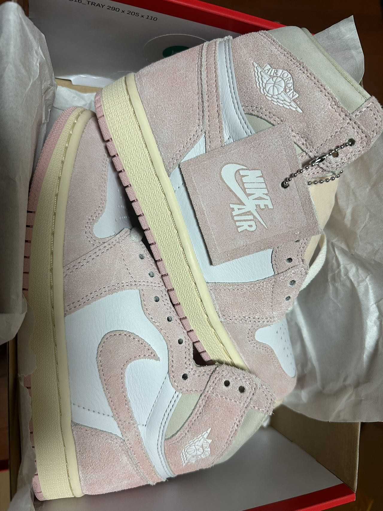 Nike Women's Air Jordan 1 Retro High OG "Washed Pink"