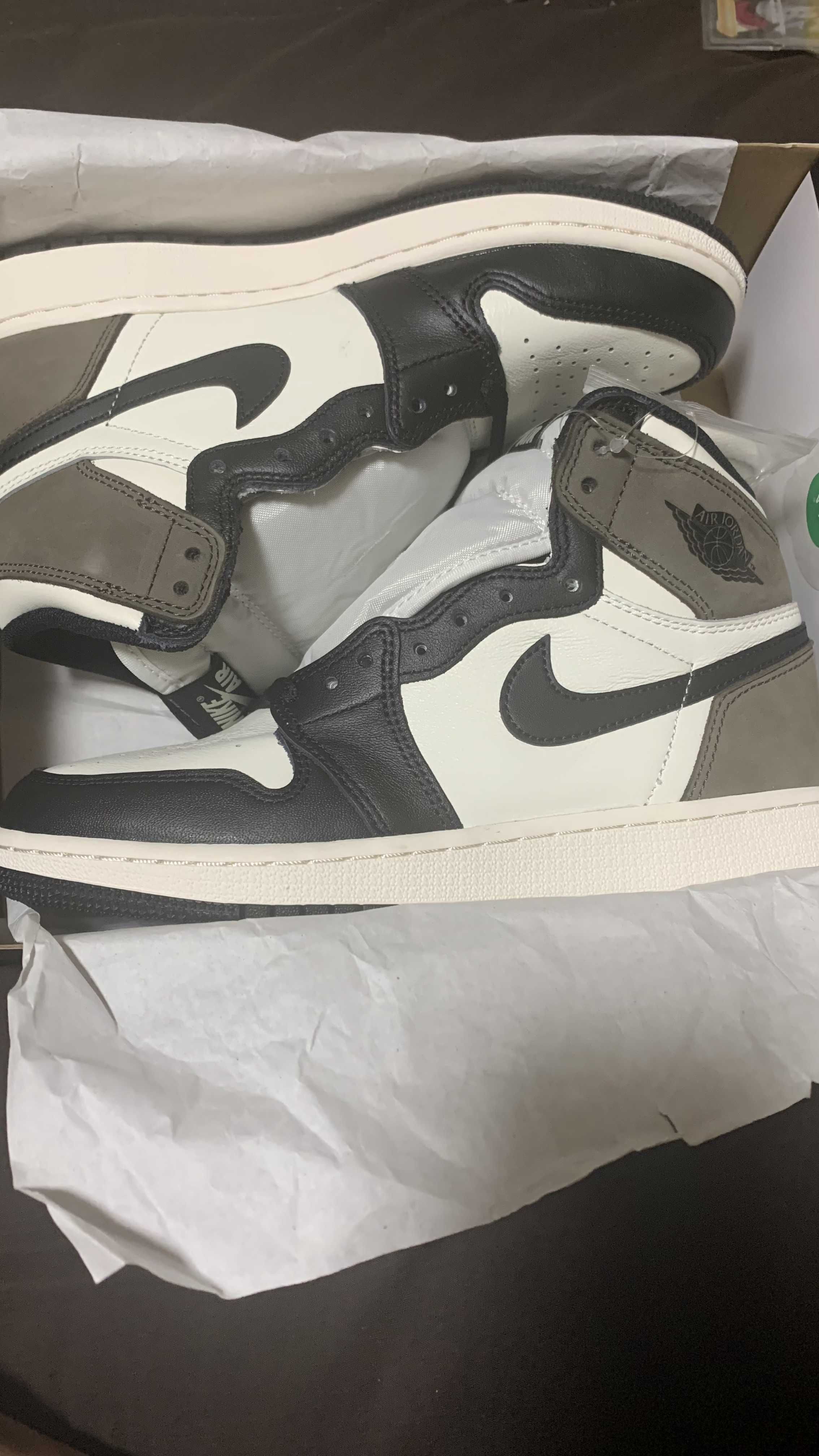 Nike GS Air Jordan 1 High OG "Sail/Dark Mocha/Black"