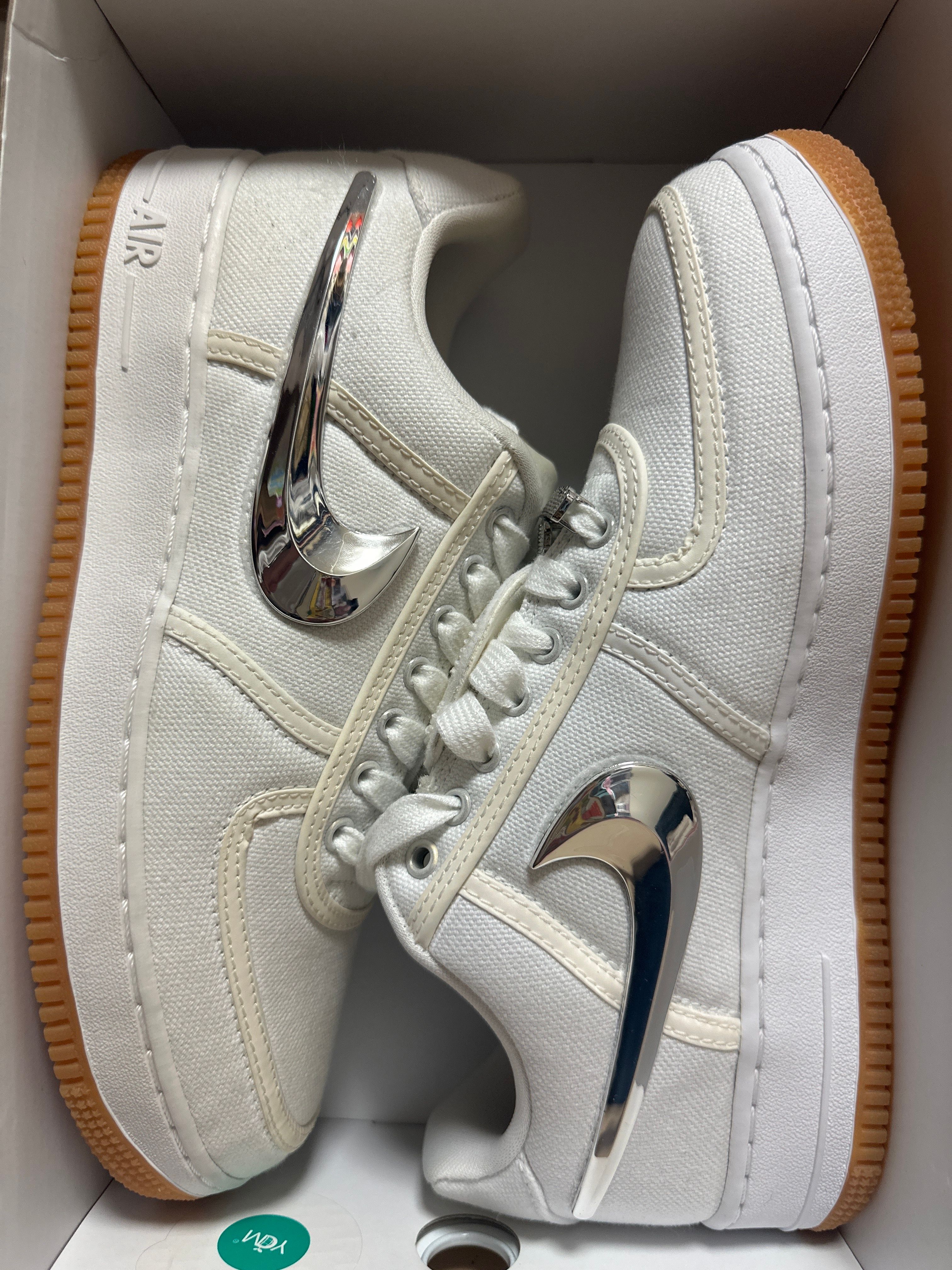 Travis Scott × Nike Air Force 1 Low  (AF100)