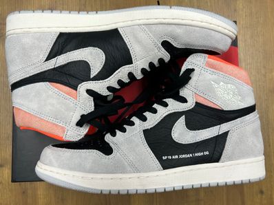 Nike Air Jordan 1 RETRO High OG "Hyper Crimson"