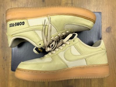 Nike Air Force 1 Low Gore-Tex "Team Gold"