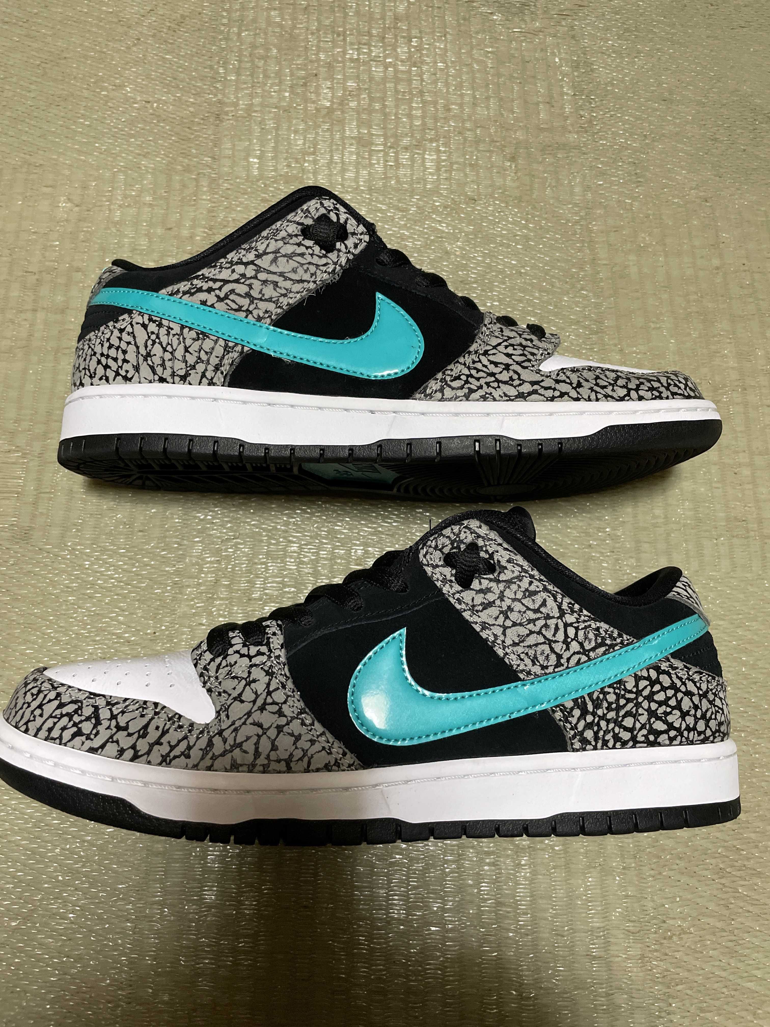 Nike SB Dunk Low "Elephant/Safari"