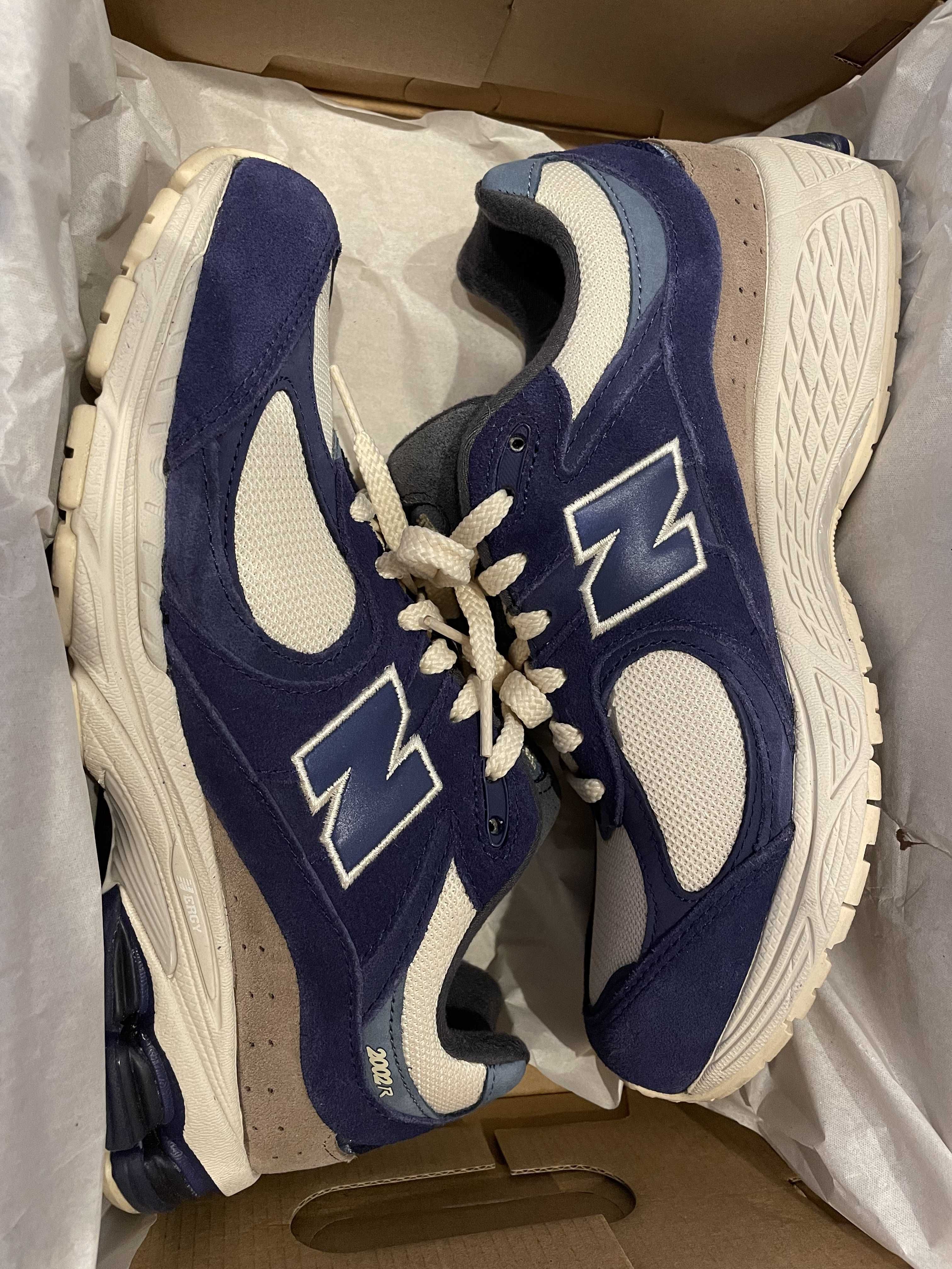 New Balance 2002R "Navy"
