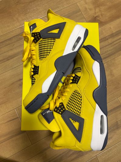 Nike Air Jordan 4 "Tour Yellow"