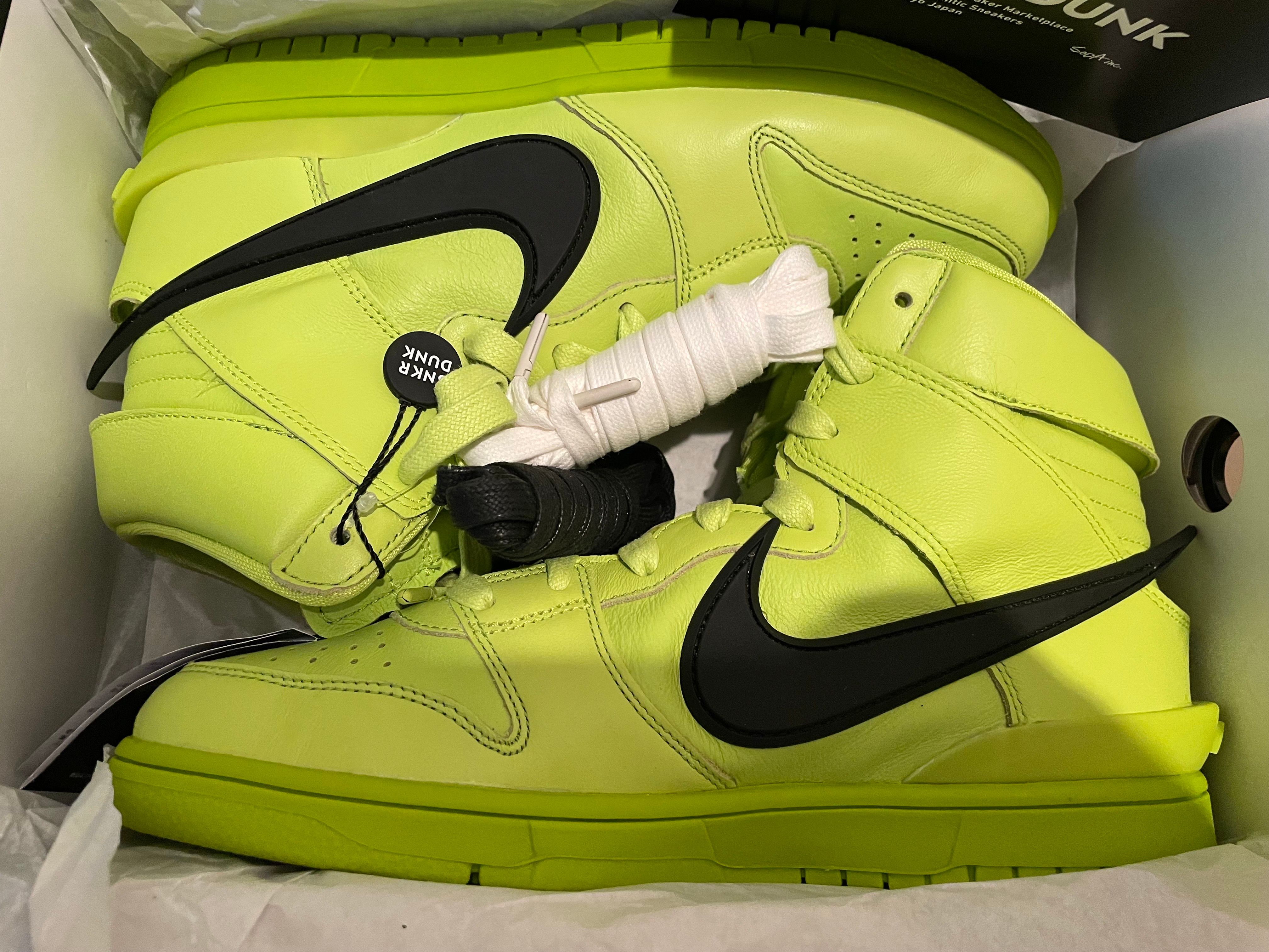 AMBUSH × NIKE DUNK HIGH "FLASH LIME"