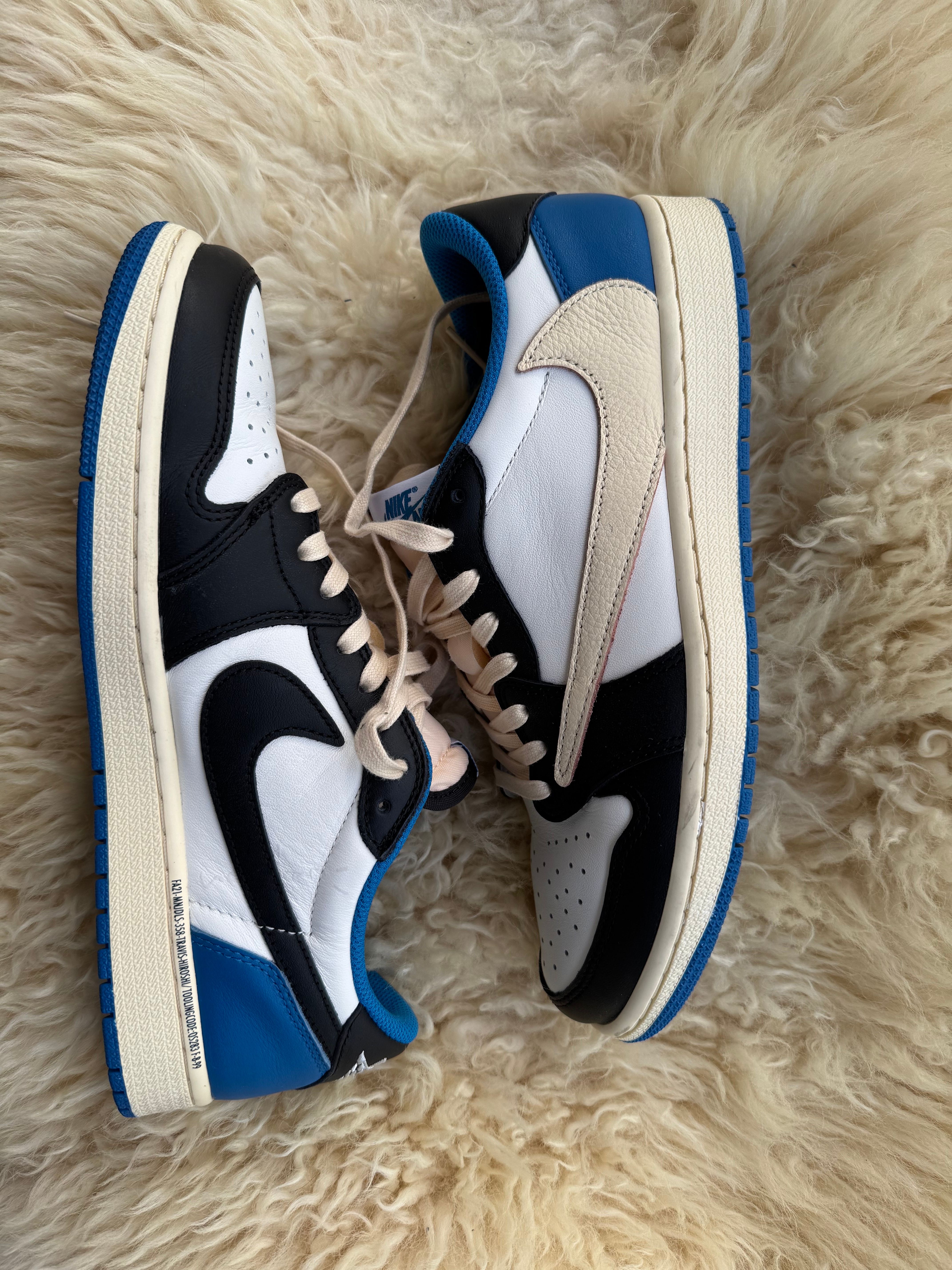 Travis Scott × fragment design × Nike Air Jordan 1 Low OG SP "Military Blue"