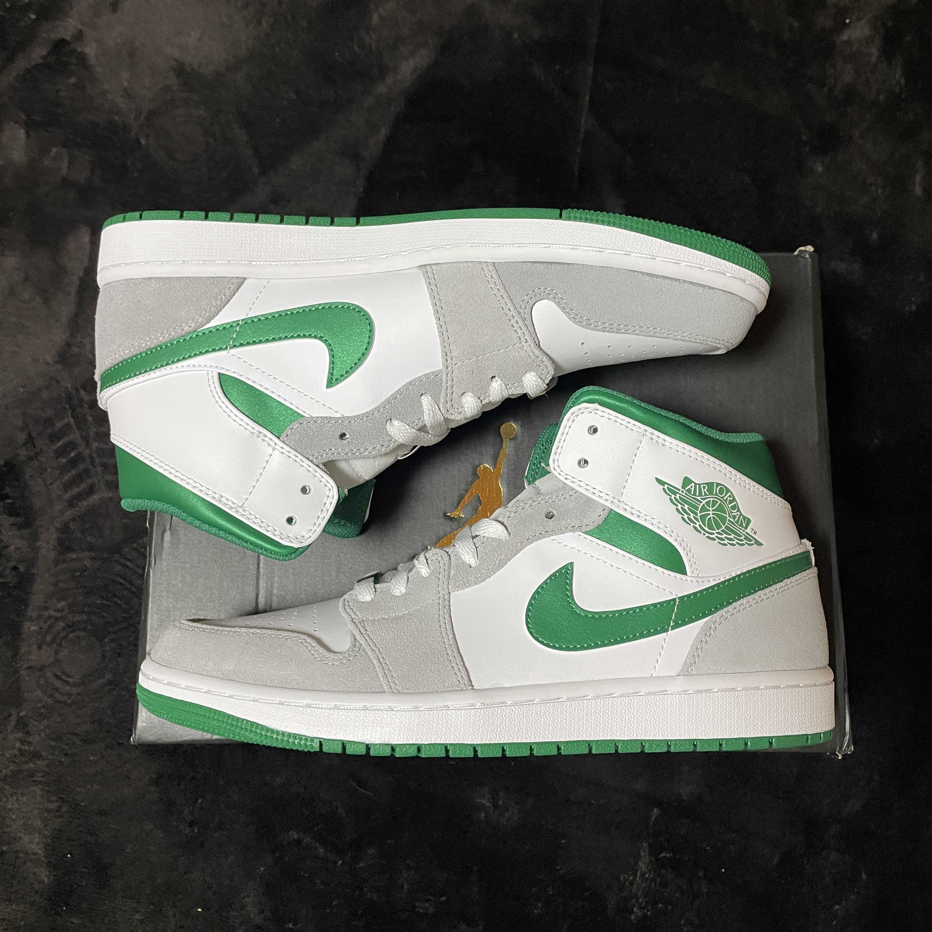 Nike Air Jordan 1 Mid "Green Grey White"